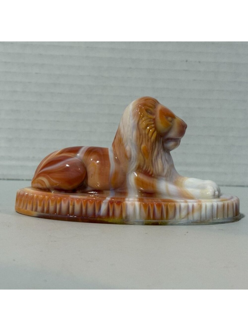 Vintage Vogelsong Summit Glass Oscar The Lion Figurine- Glows Red under UV 365